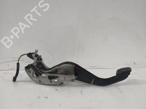 Used Break pedal Break pedal TOYOTA YARIS (_P13_) 1.5 (NSP131_) (112 hp) 31562944 31562944