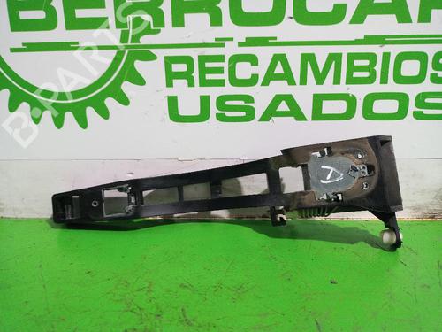 front-right-exterior-door-handle-peugeot-307-3ac-2000-2001-2002-2003-2004-2005-2006-2007-2008-2009-2010-2011-2012-31676007 main image