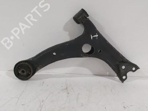 left-front-suspension-arm-toyota-corolla-verso-zer_-zze12_-r1_-2004-2005-2006-2007-2008-2009-31563742 main image