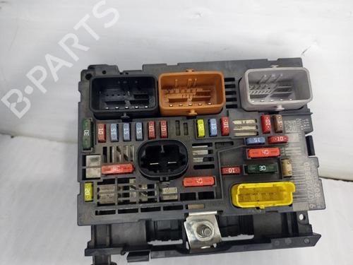 Used Fuse box PEUGEOT 3008 I MPV (0U_) 1.6 HDi (114 hp) 31555267