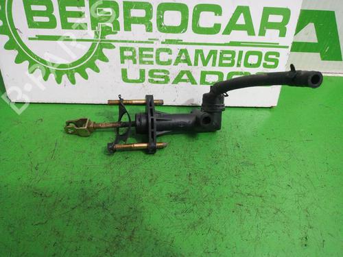 Used Clutch slave cylinder Clutch slave cylinder KIA SORENTO I (JC) 2.5 CRDi 4WD (140 hp) 31547721 31547721