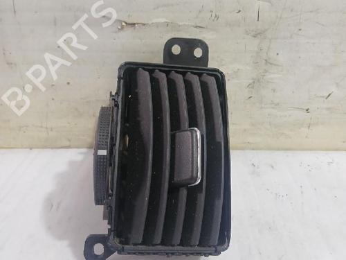 Air vent TOYOTA COROLLA Verso (ZER_, ZZE12_, R1_) 2.2 D-4D (AUR10_, AUR10R) | BP31563757I21 