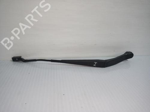 Used Front windshield wiper arm JAGUAR E-PACE (X540) 2.0 D150 AWD (150 hp) 31554730