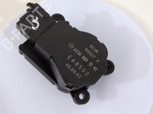 Used Fuel door actuator Fuel door actuator MERCEDES-BENZ C-CLASS (W203) C 200 CDI (203.007) (122 hp) 39943793 39943793