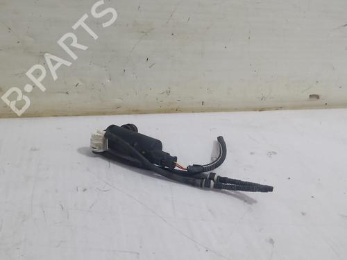 washer-pump-peugeot-508-i-8d_-2010-2011-2012-2013-2014-2015-2016-2017-2018-31560810 main image