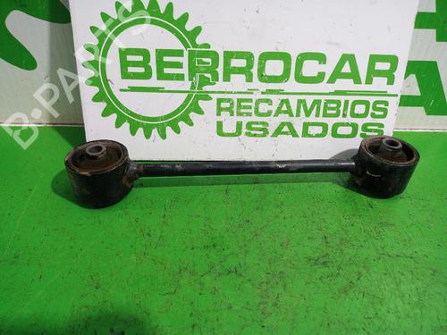 Venstre bagtil bærearm KIA SORENTO I (JC) 2.5 CRDi 4WD (140 hp) 31547701