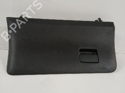Used Glove box Glove box TOYOTA YARIS (_P13_) 1.5 (NSP131_) (112 hp) 31562844 31562844