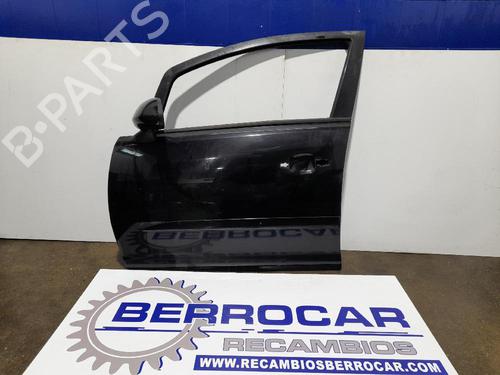 Used Left front door OPEL CORSA D (S07) [2006-2015]  31540964