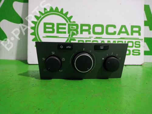 Used Climate control Climate control OPEL ASTRA H Saloon (A04) 1.4 (L69) (90 hp) 31545654 31545654