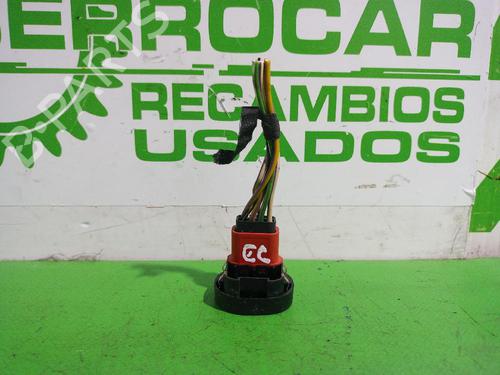 Used Right front window switch FORD FIESTA V (JH_, JD_) 1.4 TDCi (68 hp) 31550501