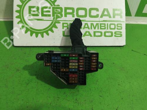 Used Fuse box VW GOLF V (1K1) 1.9 TDI (105 hp) 31546383