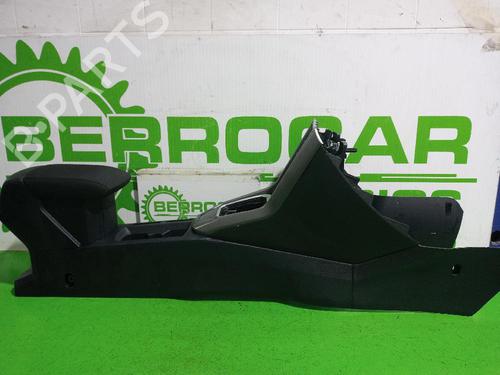Console centrale VW T-ROC (A11, D11) 1.0 TSI (110 hp) 31553919
