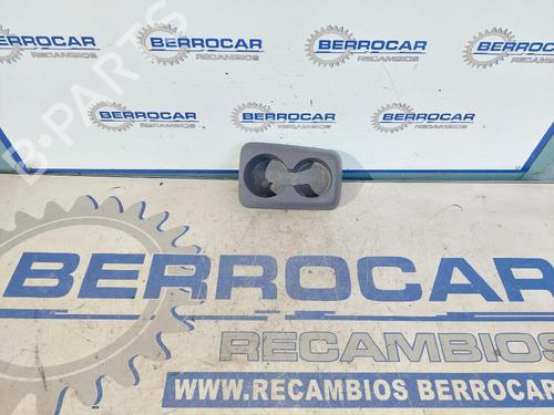 Used Cup/Object holder Cup/Object holder MERCEDES-BENZ A-CLASS (W168) A 140 (168.031, 168.131) (82 hp) 31569649 31569649