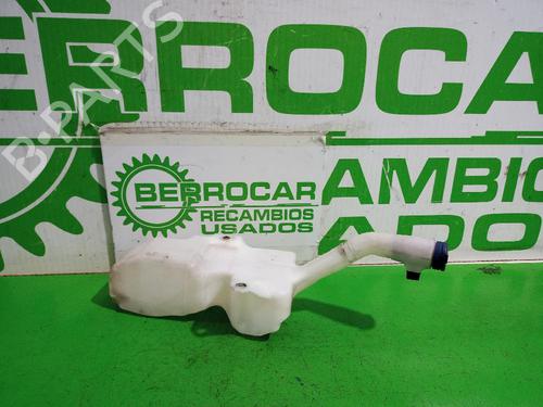 Used Windscreen washer tank FIAT 500 C (312_) 1.3 D Multijet (312CXE1A, 312AXE1A) (95 hp) 31551740
