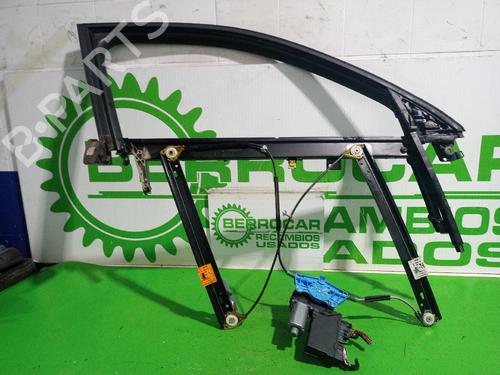 Elevalunas delantero derecho AUDI A4 B6 (8E2) 2.5 TDI (163 hp) 31553165