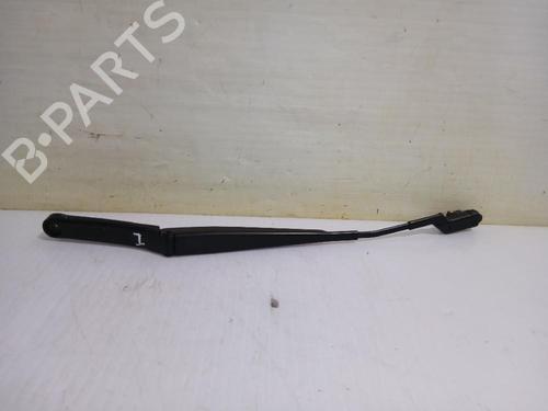 Used Front windshield wiper arm Front windshield wiper arm 31559357 31559357