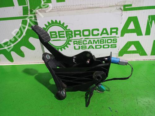 Used Clutch pedal Clutch pedal RENAULT LAGUNA III Grandtour (KT0/1) 3.0 dCi (KT03, KT13) (235 hp) 31552596 31552596