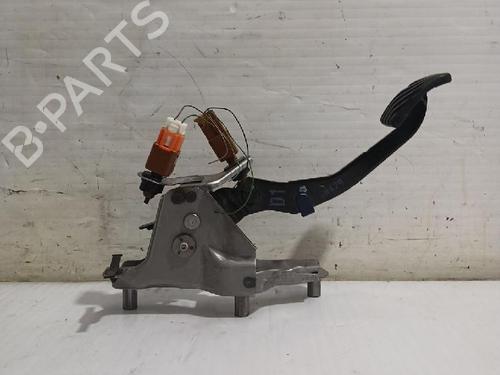 Used Clutch pedal Clutch pedal NISSAN MICRA V (K14) 1.5 DCI (90 hp) 31563121 31563121