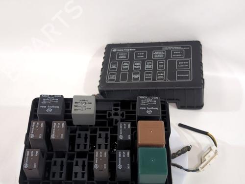 Used Fuse box Fuse box 38868491 38868491