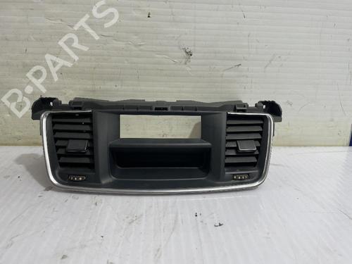 Used Air vent Air vent PEUGEOT 508 SW I (8E_) 2.0 HDi (163 hp) 31560936 31560936