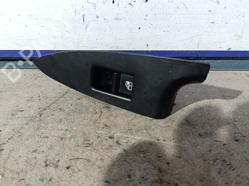 Used Left rear window switch Left rear window switch ALFA ROMEO GIULIETTA (940_) 1.6 JTDM (940FXD1A) (105 hp) 31570038 31570038