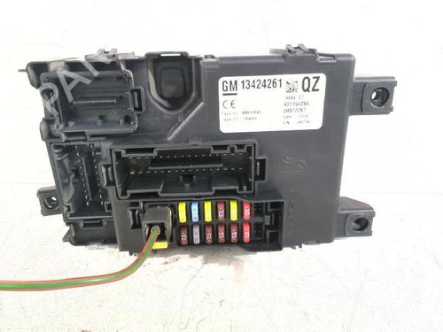 Used Fuse box Fuse box OPEL CORSA D (S07) 1.3 CDTI (L08, L68) (75 hp) 31565886 31565886