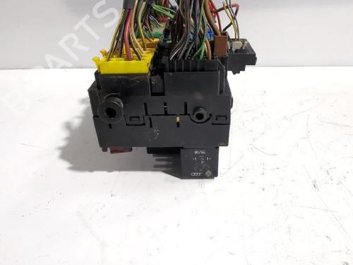 Fuse box VW GOLF V (1K1) 2.0 FSI | BP32463307E1