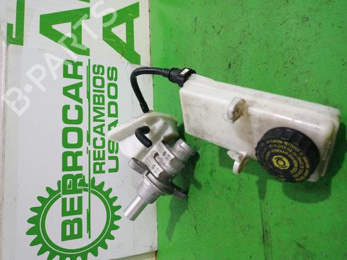 Used Brake master cylinder Brake master cylinder CITROËN C4 I (LC_) [2004-2014] 31675708 31675708
