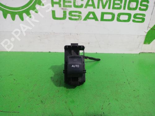 Right front window switch TOYOTA AURIS (_E18_) 1.8 Hybrid (ZWE186_, ZWE186R) | BP31554374I26