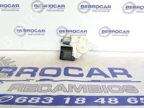 Used Left front window motor Left front window motor VW GOLF V (1K1) 1.9 TDI (105 hp) 31569017 31569017