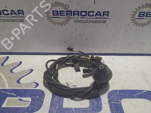 Used Antenna/Base Antenna/Base FIAT PUNTO EVO Hatchback Van (199_) 1.3 D Multijet (199.AXT1A, 199.AXC1A) (75 hp) 31570649 31570649