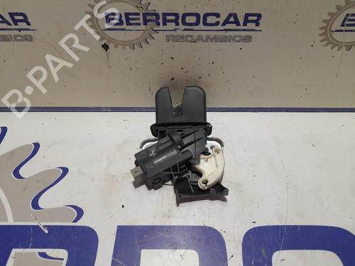 Bakluke lås SEAT EXEO (3R2) 2.0 TDI (143 hp) 31539225