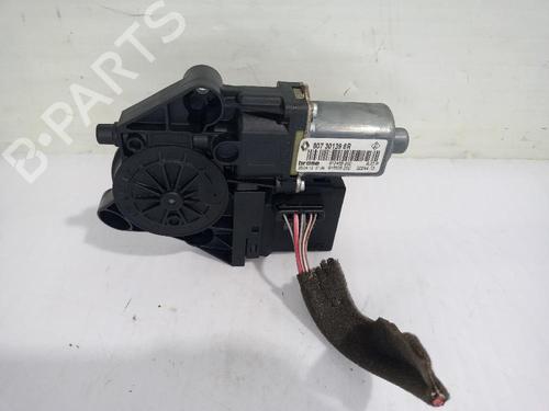 Right front window motor RENAULT MEGANE IV Saloon 1.3 TCe 115 (LVN9) | BP31558205E20 