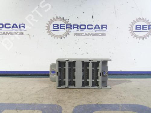 Used Electronic module KIA SORENTO I (JC) 2.5 CRDi (170 hp) 31569843