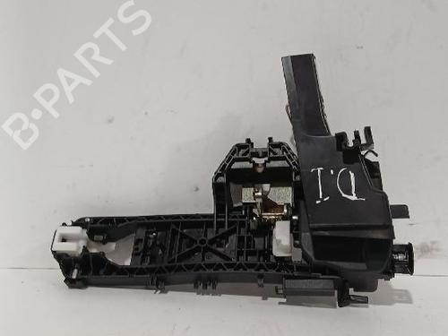 front-left-exterior-door-handle-mercedes-benz-b-class-sports-tourer-w246-w242-2011-2012-2013-2014-2015-2016-2017-2018-31567505 main image