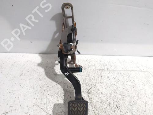 Used Clutch pedal Clutch pedal TOYOTA YARIS (_P9_) 1.33 VVT-i (NSP90_, NSP90R) (100 hp) 32466199 32466199