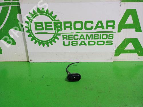 Used Right front window switch OPEL ZAFIRA A MPV (T98) 2.0 DI 16V (F75) (82 hp) 31552774