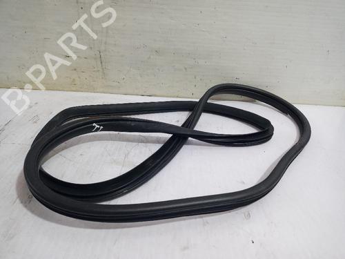Used Rubber door seal Rubber door seal HYUNDAI ix35 (LM, EL, ELH) 2.0 CRDi 4WD (136 hp) 31562582 31562582