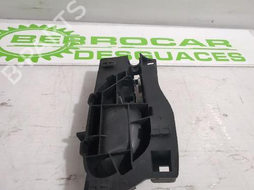 Front left interior door handle PEUGEOT 407 (6D_) 1.6 HDi 110 (6D9HZC, 6D9HYC) | BP32462438I13 