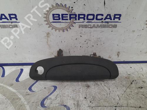 front-right-exterior-door-handle-hyundai-getz-tb-2001-2002-2003-2004-2005-2006-2007-2008-2009-2010-2011-31570494 main image