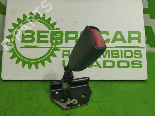 Used Seat buckle Seat buckle VOLVO S40 I (644) 1.6 (109 hp) 31545835 31545835