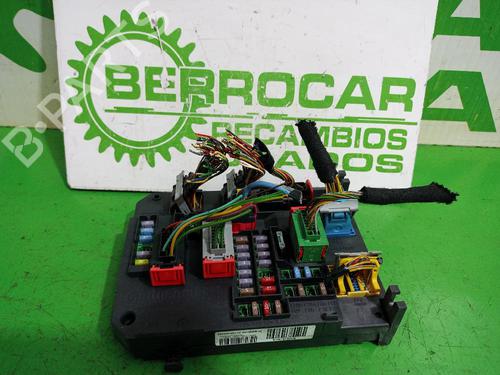 Used Fuse box Fuse box 31549555 31549555
