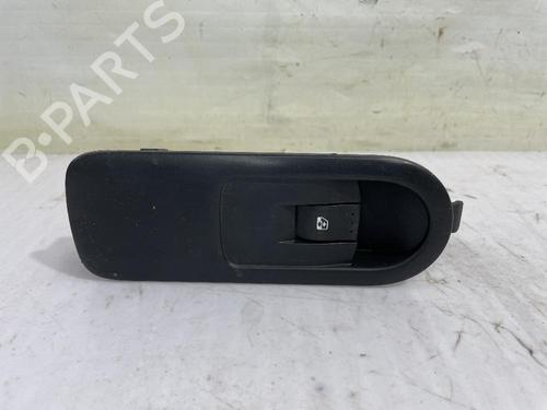 Right front window switch RENAULT SCÉNIC II (JM0/1_) 1.5 dCi (JM1F) | BP31558752I26 