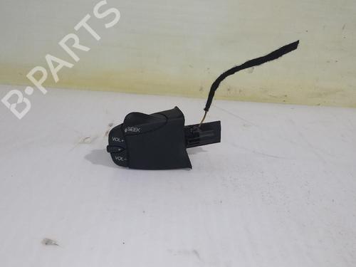Used Steering wheel controls FORD MONDEO III Saloon (B4Y) 2.0 TDCi (130 hp) 31558927