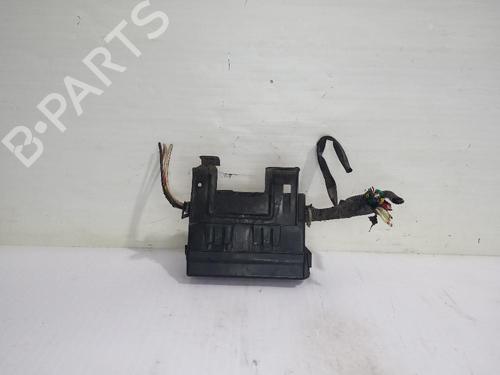 Used Fuse box NISSAN MICRA III (K12) 1.2 LPG (80 hp) 31558557