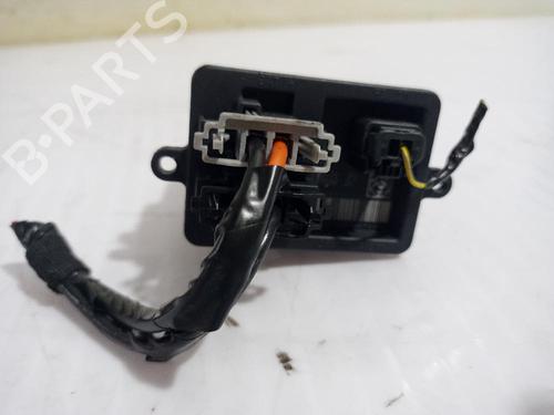 Used Heater resistor Heater resistor OPEL GRANDLAND / GRANDLAND X (A18, P1UO) 1.5 Turbo D (75) (131 hp) 31560079 31560079
