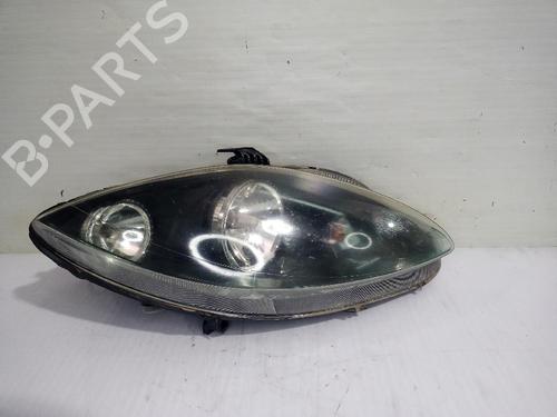 Used Right headlight Right headlight SEAT TOLEDO III (5P2) 2.0 TDI 16V (140 hp) 31557848 31557848