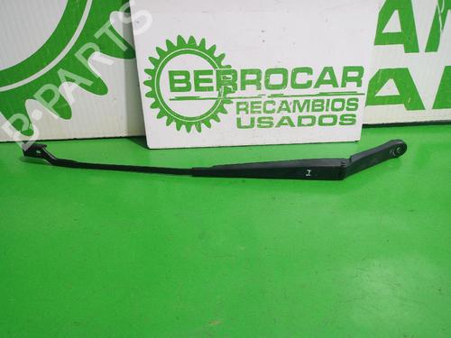 Used Front windshield wiper arm Front windshield wiper arm 31548296 31548296