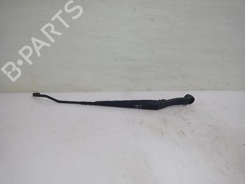 Used Front windshield wiper arm MITSUBISHI ASX (GA_W_) 1.8 DI-D 4WD (GA6W) (116 hp) 31558428