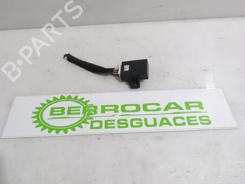 Used Electronic module DACIA DUSTER (HM_) 1.0 TCe 90 (HMM6) (91 hp) 32462637